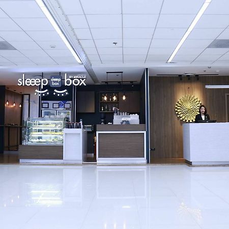 Sleep Box By Miracle -Booked On Hourly Basis Ostello Bangkok Esterno foto